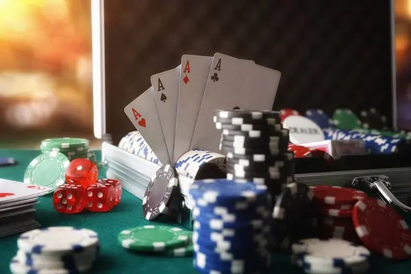 Dealer Profesional Dealer profesional baccarat panenpoker dalam studio live