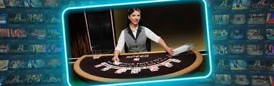 Antarmuka aplikasi mobile panenpoker dengan menu permainan