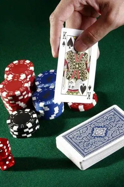 Antarmuka pasar UFC di aplikasi panenpoker menampilkan odds real-time dan statistik peserta